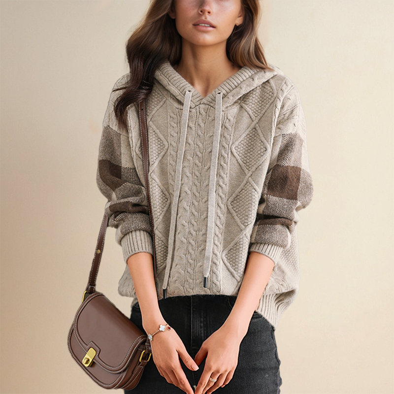 Emilie - Knitted Hoodie