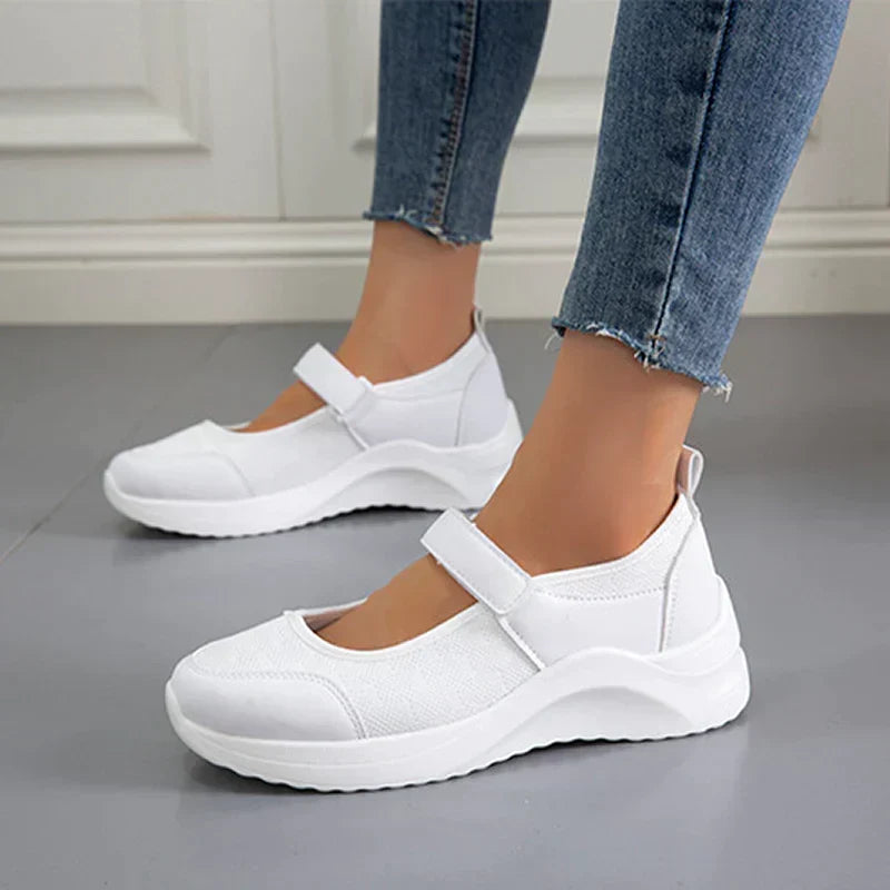 Lot Comfy Platform Sneakers