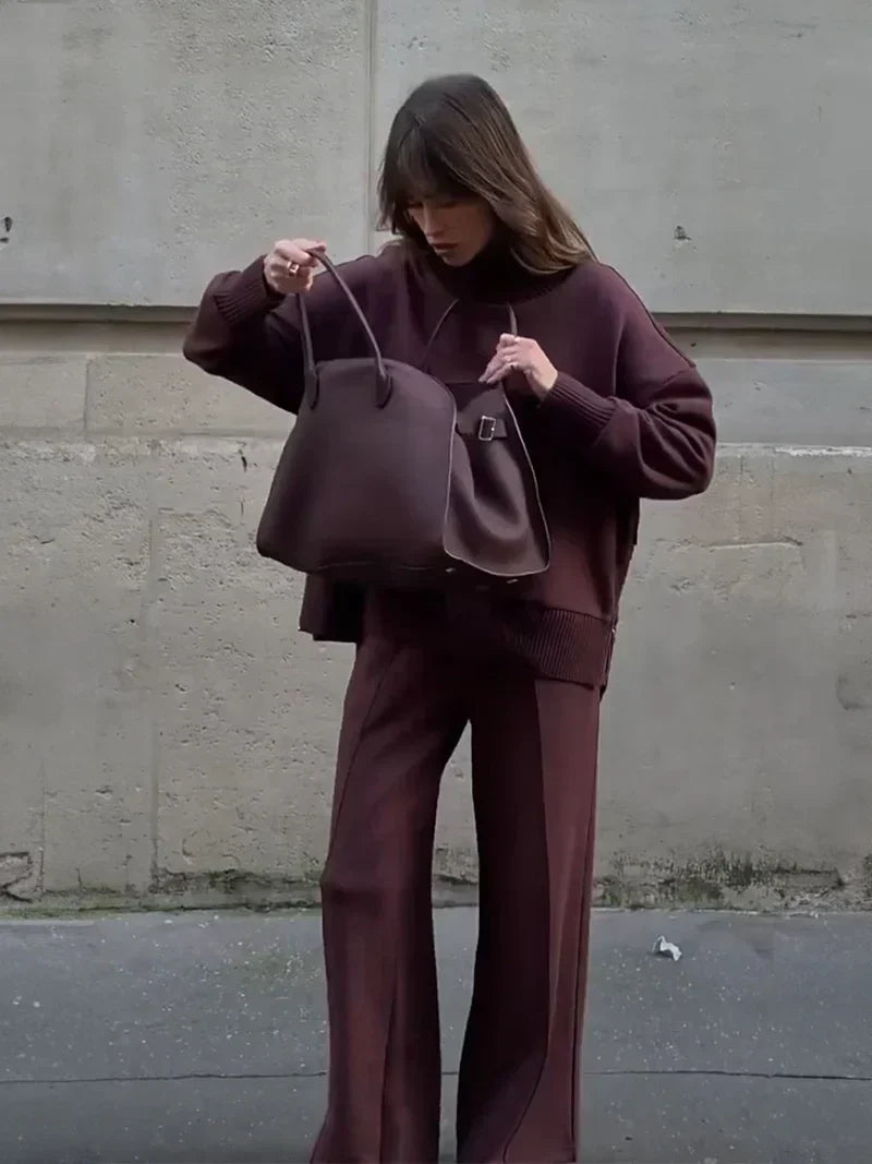 Serena | Coordinated Set in Wide Sweatshirt
