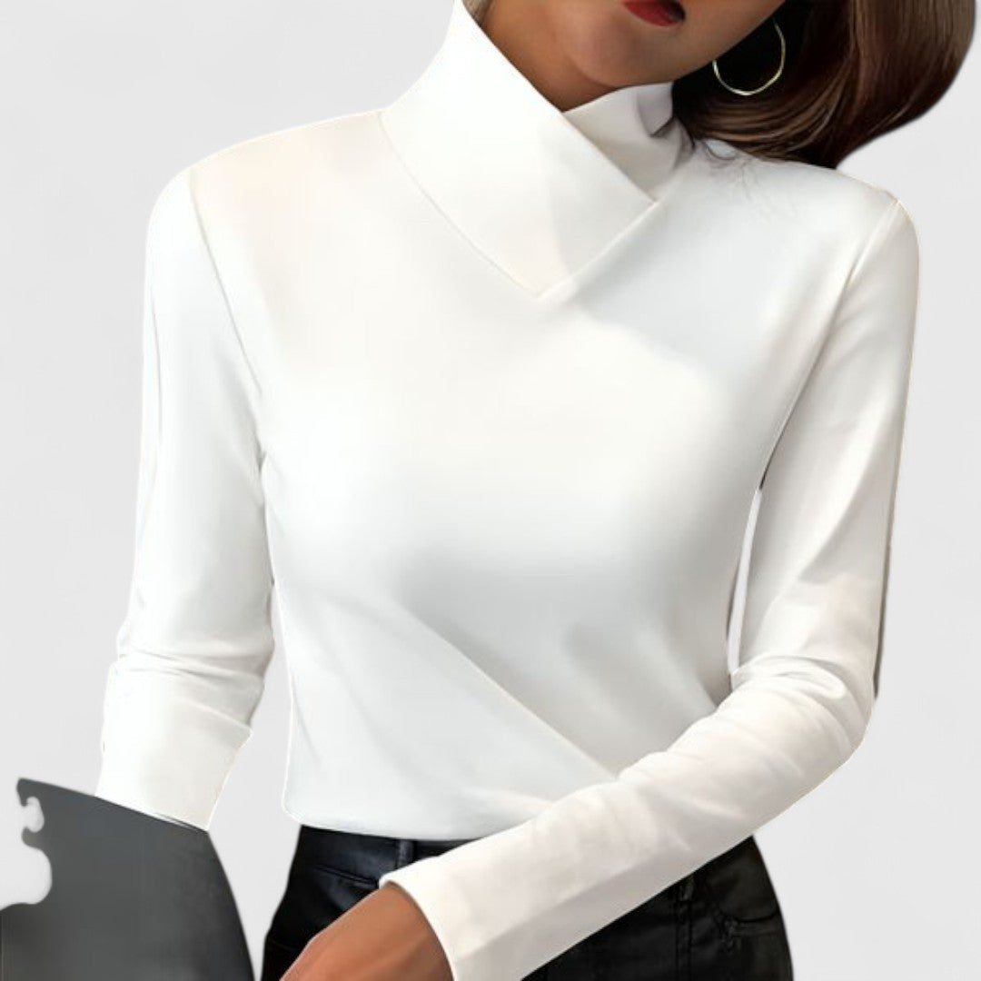 Clair - Elegant Turtleneck
