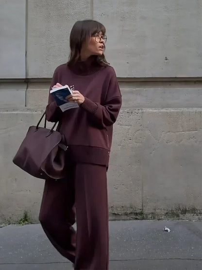 Serena | Coordinated Set in Wide Sweatshirt
