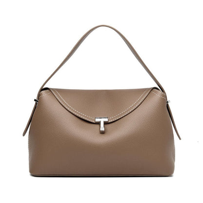 La Divine - T Handbag