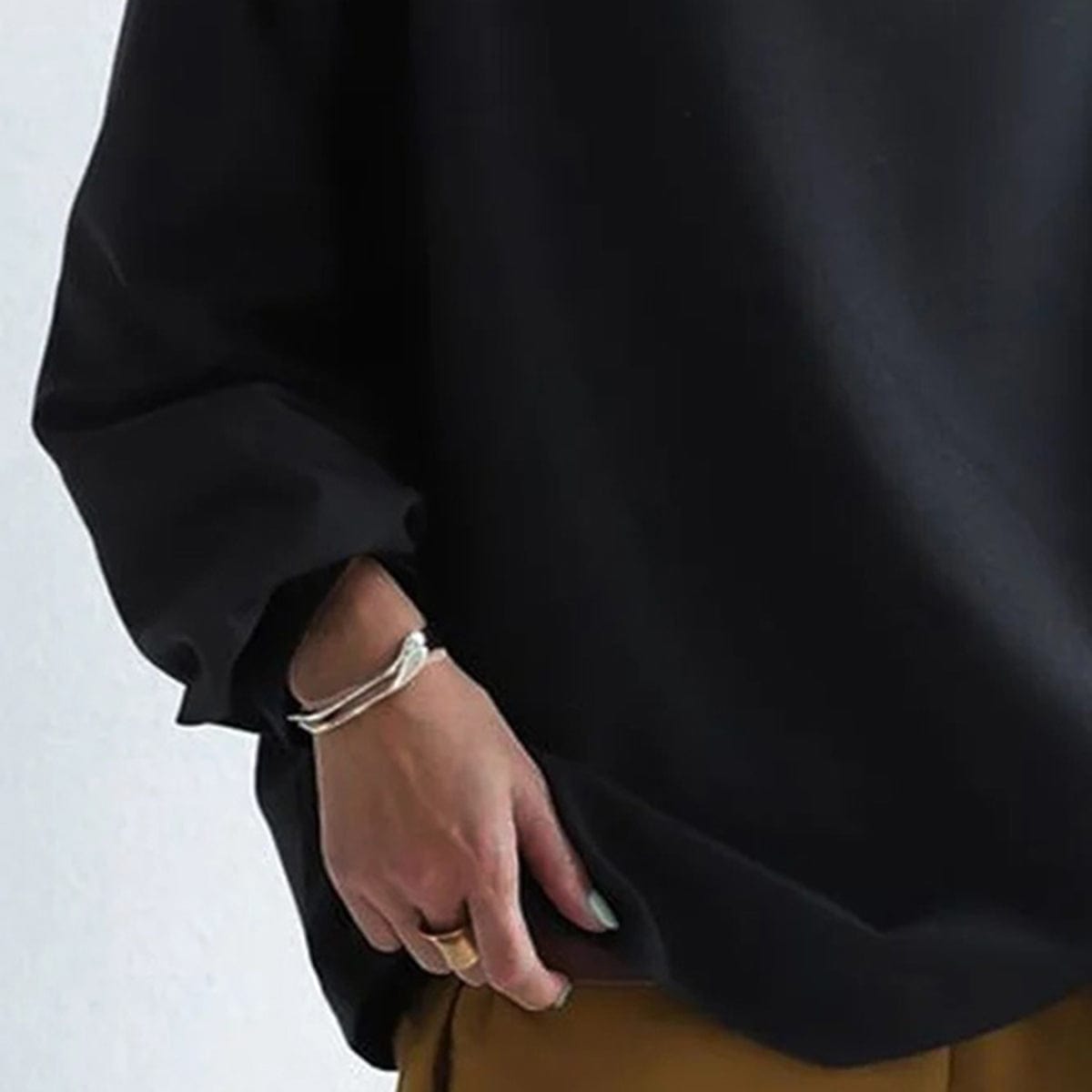 Lisa - Top with High Collar