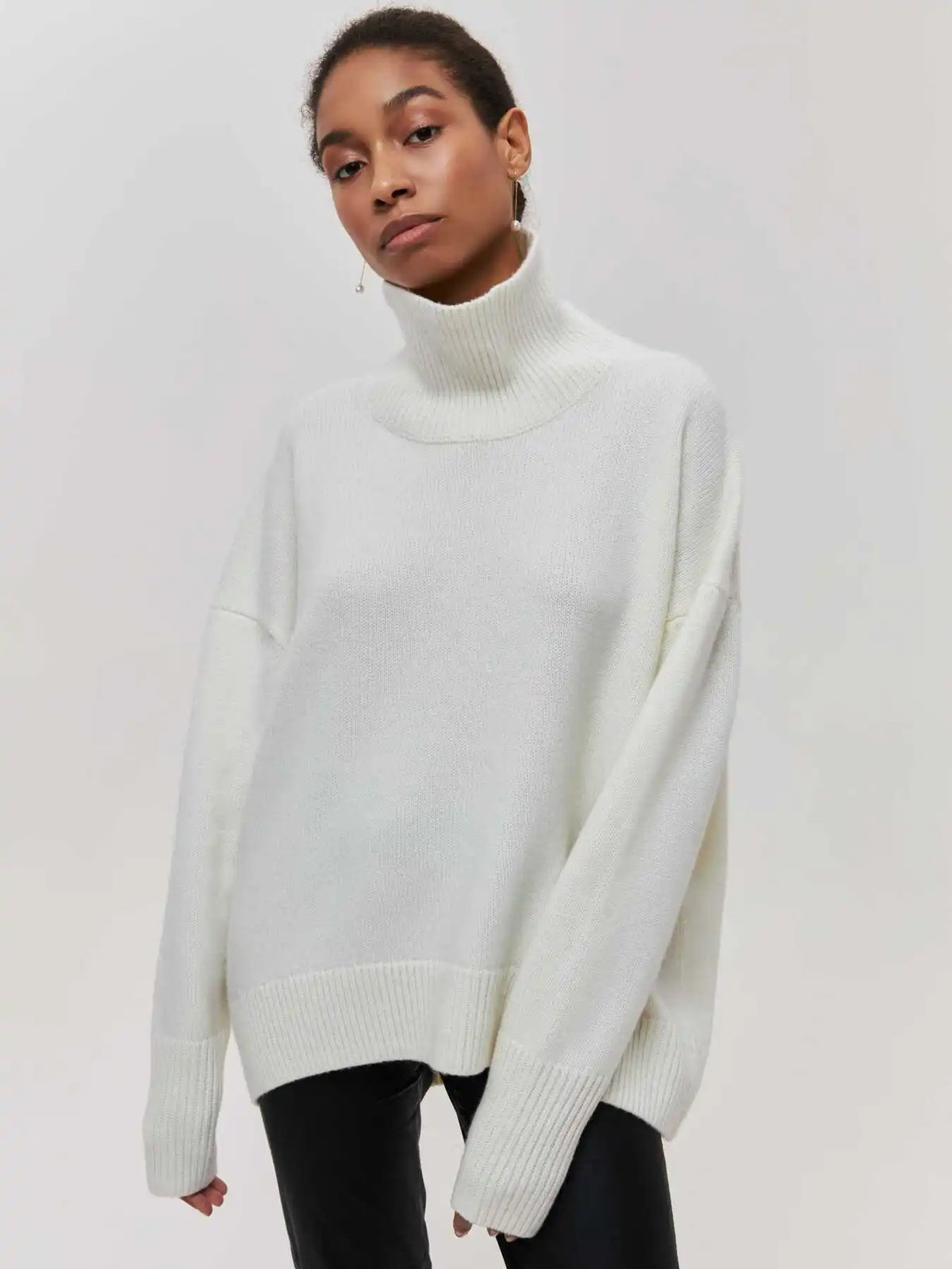 ALYSSA™ - ELEGANT TURTLENECK SWEATER