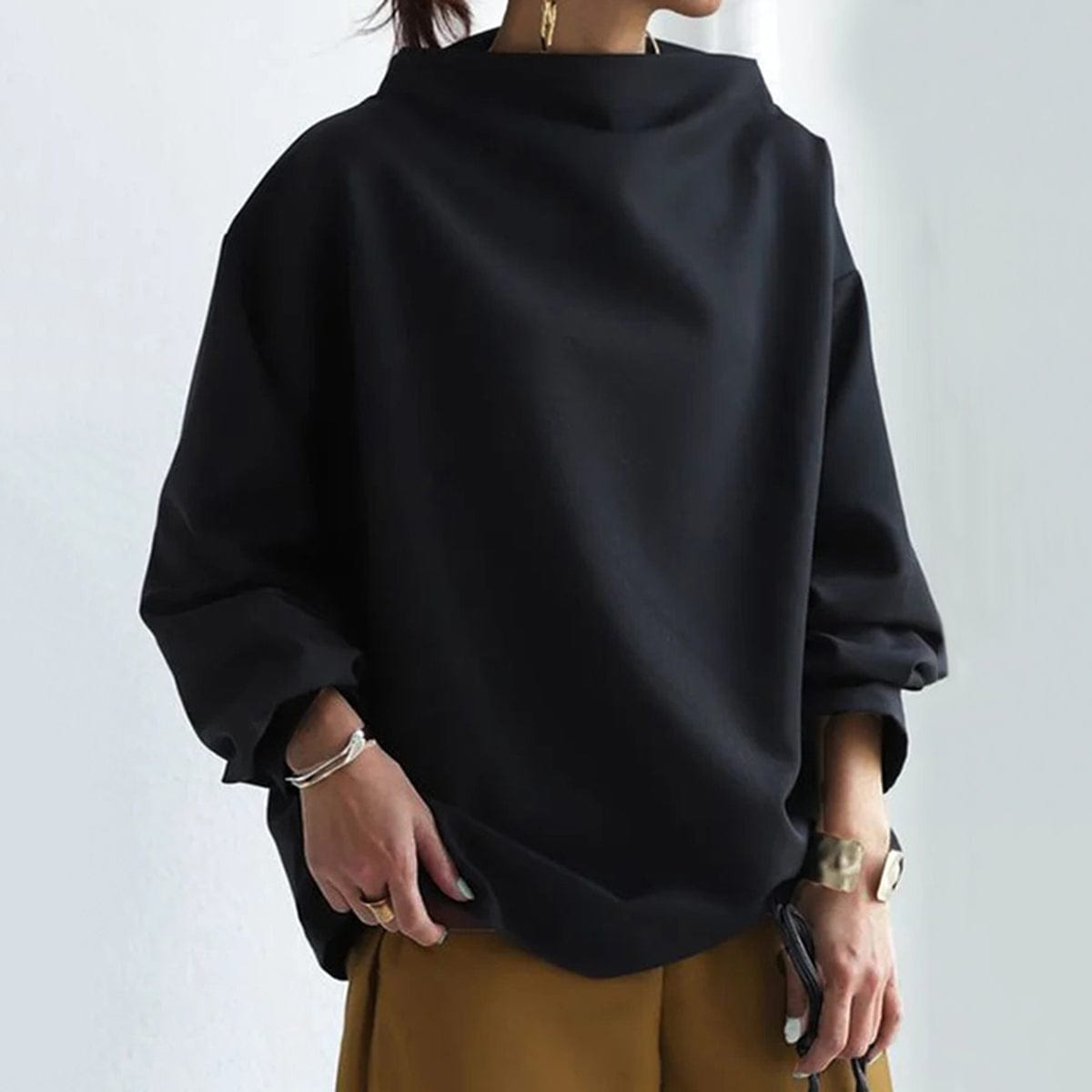 Lisa - Top with High Collar