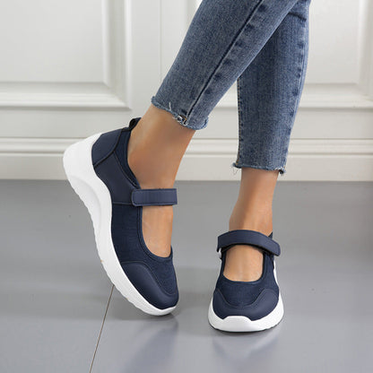 Lot Comfy Platform Sneakers