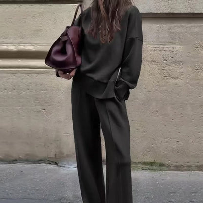 Serena | Coordinated Set in Wide Sweatshirt