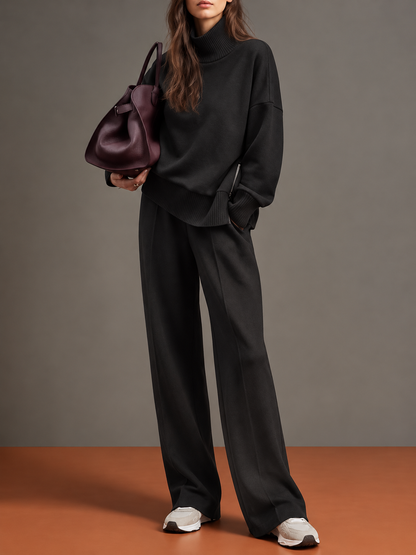 Serena | Coordinated Set in Wide Sweatshirt