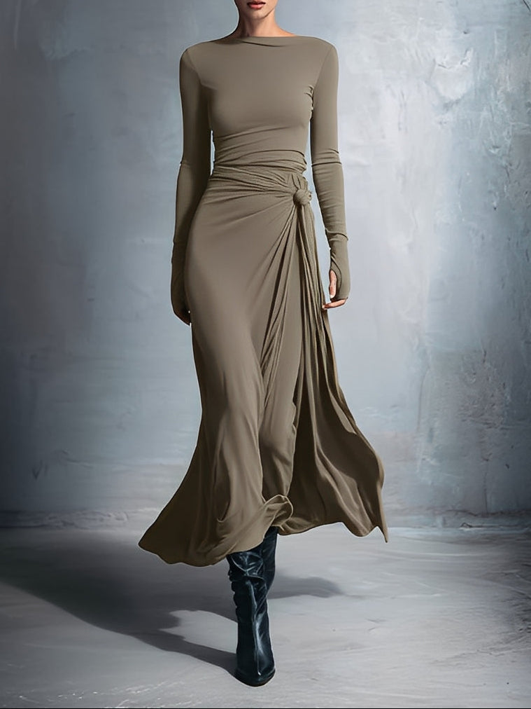 Maia | Elegant and Flowing Maxi Dress